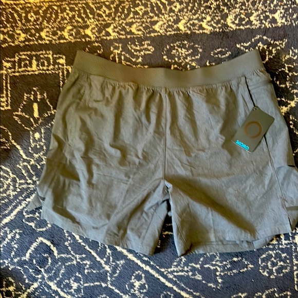 Skora dark charcoal chambray shorts - Picture 1 of 2